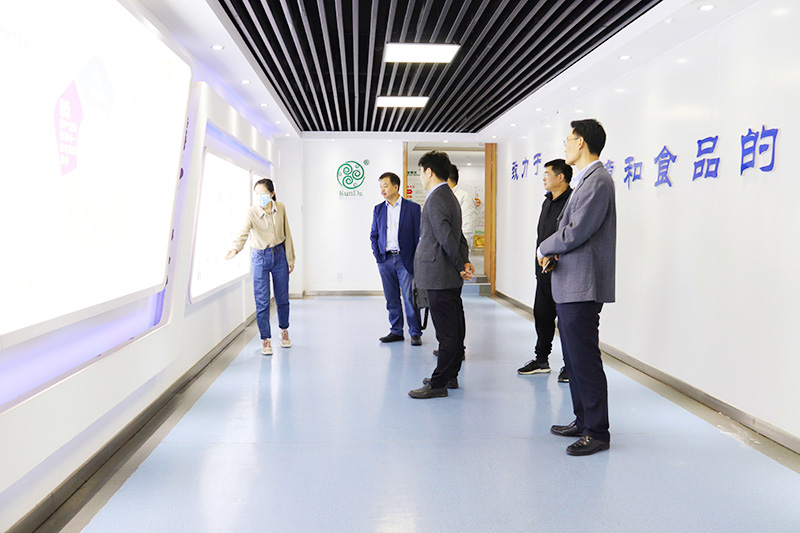 青島科技局領(lǐng)導(dǎo)蒞臨潤(rùn)達(dá)生物