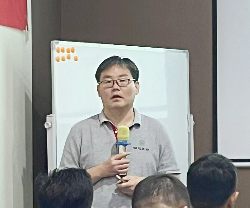 潤達(dá)生物總經(jīng)理吳贊鋒作長周期戰(zhàn)略目標(biāo)梳理方法培訓(xùn)